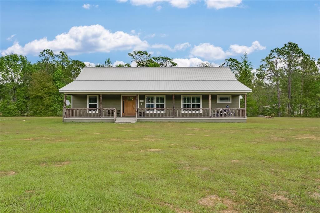 2017 Home w/ Metal Roof no HOA