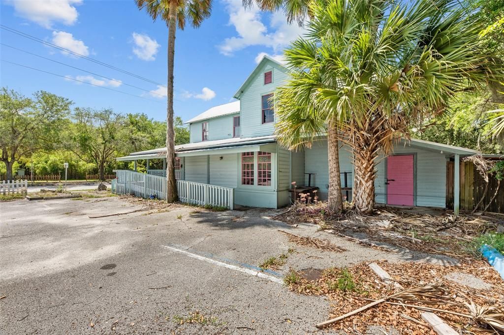 Recently Sold: $389,600 (2 beds, 1 baths, 4009 Square Feet)