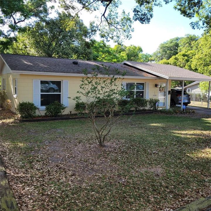 Recently Sold: $240,000 (2 beds, 2 baths, 988 Square Feet)