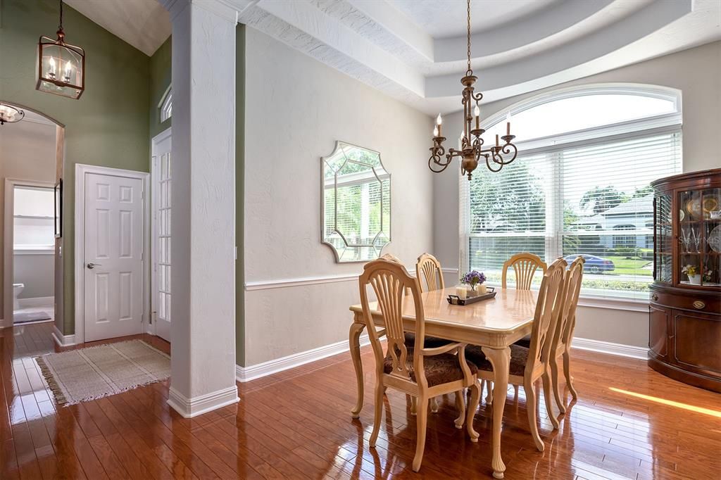 Bright dining room with ceiling detail
