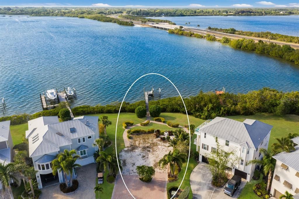 Recently Sold: $599,900 (0.31 acres)