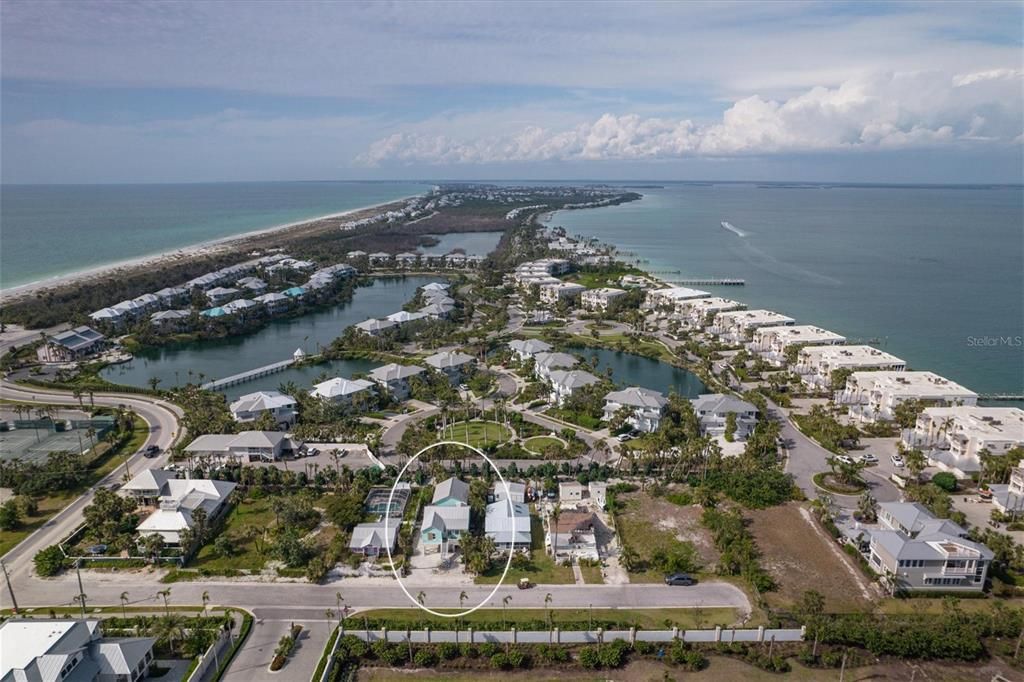 Recently Sold: $2,500,000 (3 beds, 2 baths, 1008 Square Feet)