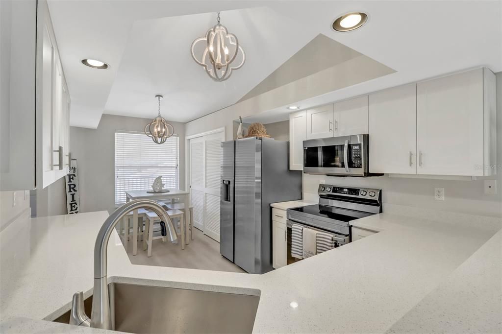 Recently Sold: $545,000 (3 beds, 2 baths, 1463 Square Feet)
