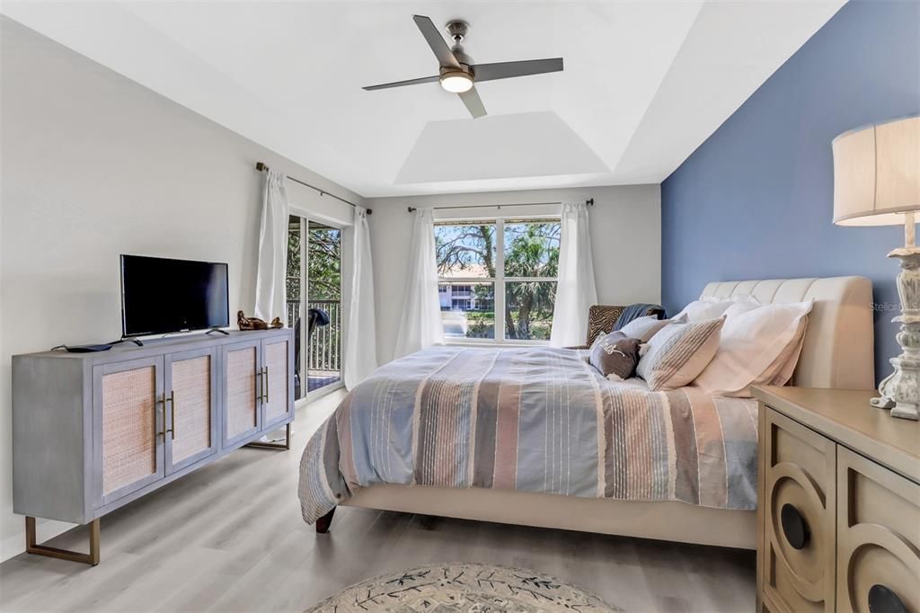 Recently Sold: $545,000 (3 beds, 2 baths, 1463 Square Feet)