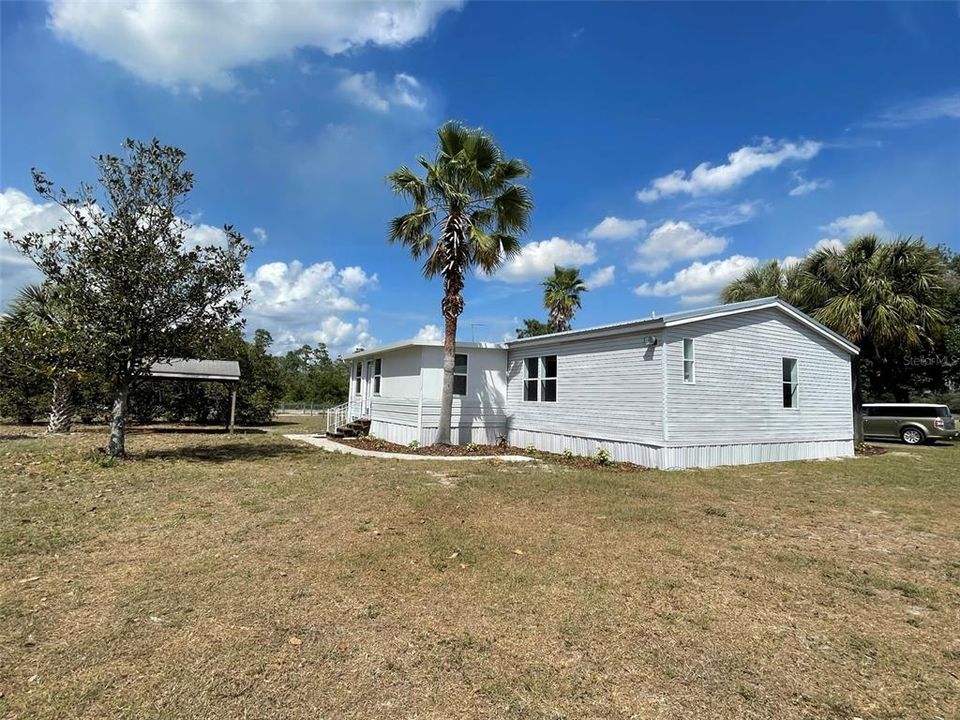 Recently Sold: $325,000 (3 beds, 2 baths, 1512 Square Feet)