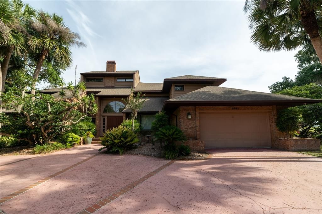 Recently Sold: $1,500,000 (4 beds, 5 baths, 6258 Square Feet)