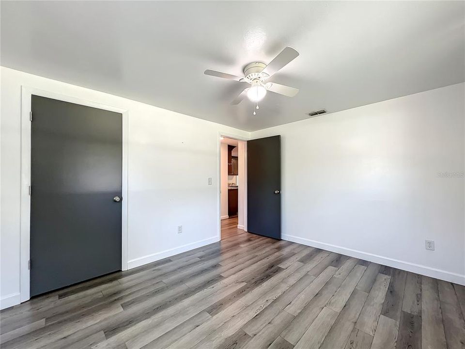Recently Sold: $247,000 (3 beds, 1 baths, 1344 Square Feet)