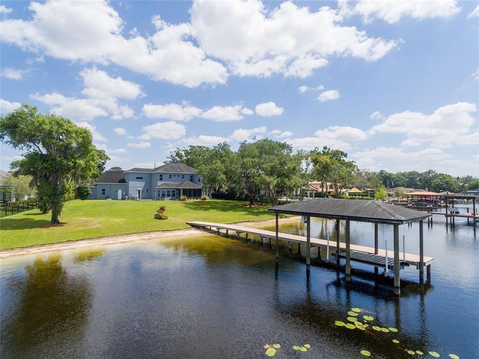 2017 Boat house and boat lift