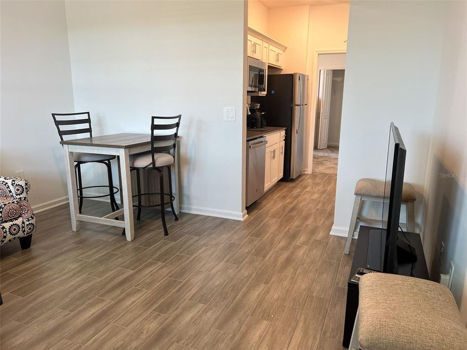 Recently Rented: $1,400 (1 beds, 1 baths, 396 Square Feet)