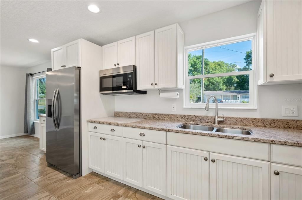 Recently Sold: $515,000 (3 beds, 2 baths, 1401 Square Feet)