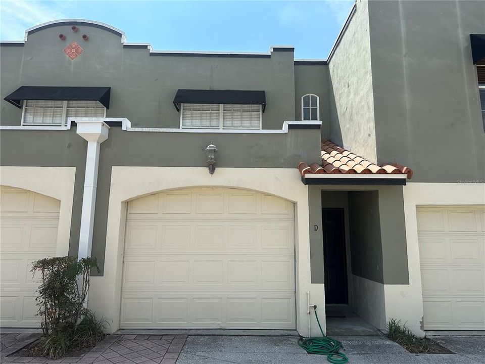Recently Sold: $370,000 (2 beds, 2 baths, 1230 Square Feet)