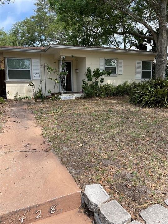 Recently Sold: $270,000 (2 beds, 1 baths, 865 Square Feet)