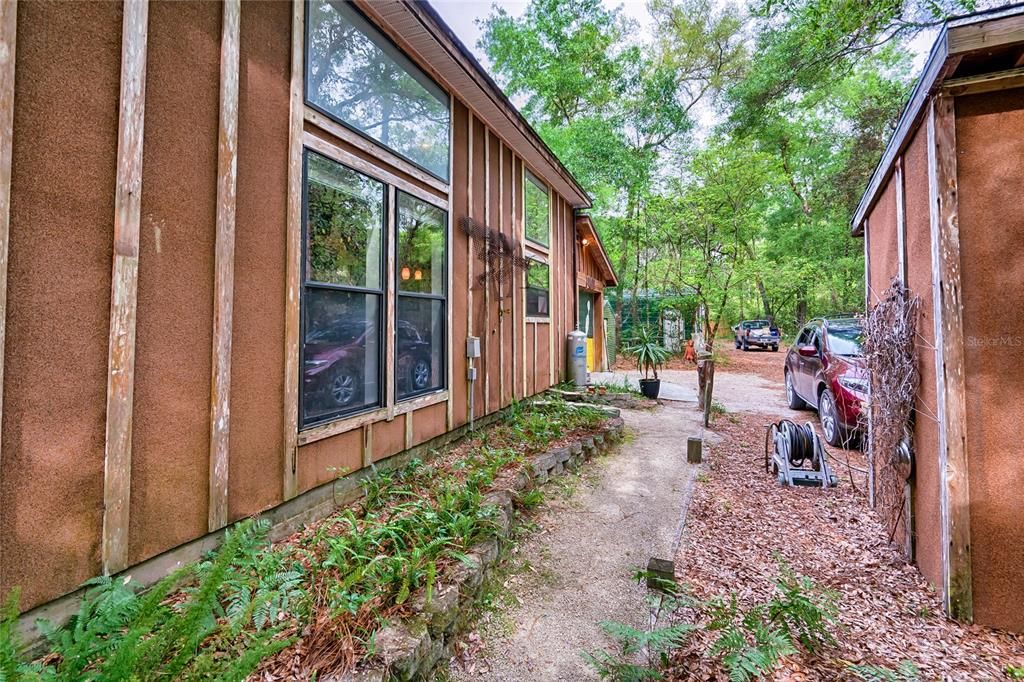 Recently Sold: $329,000 (2 beds, 2 baths, 1260 Square Feet)