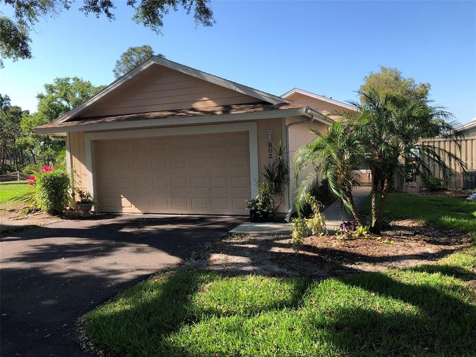 Recently Sold: $425,000 (3 beds, 2 baths, 1261 Square Feet)