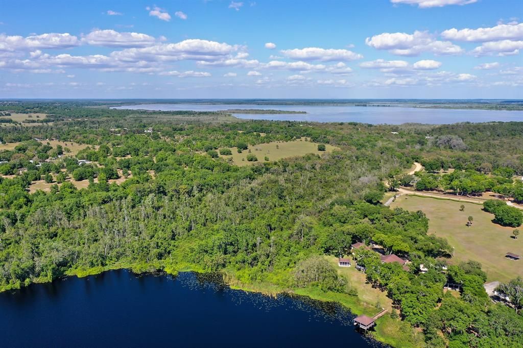 На продажу: $1,200,000 (112.00 acres)