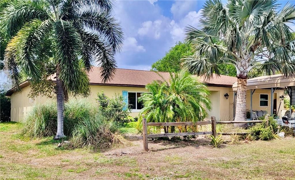 Vendido Recientemente: $329,900 (2 camas, 2 baños, 1814 Pies cuadrados)