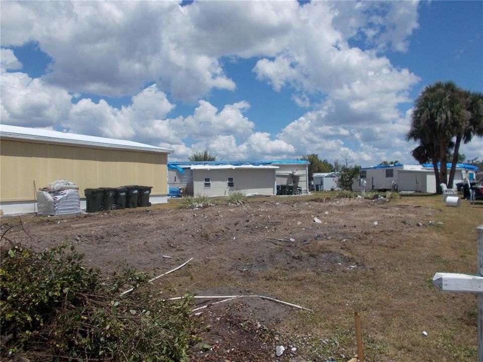 На продажу: $3,000 (0.12 acres)
