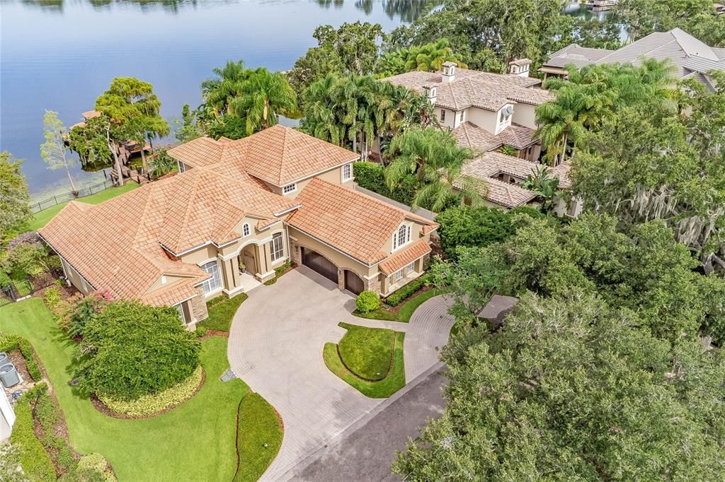 Recently Sold: $3,300,000 (5 beds, 4 baths, 5015 Square Feet)