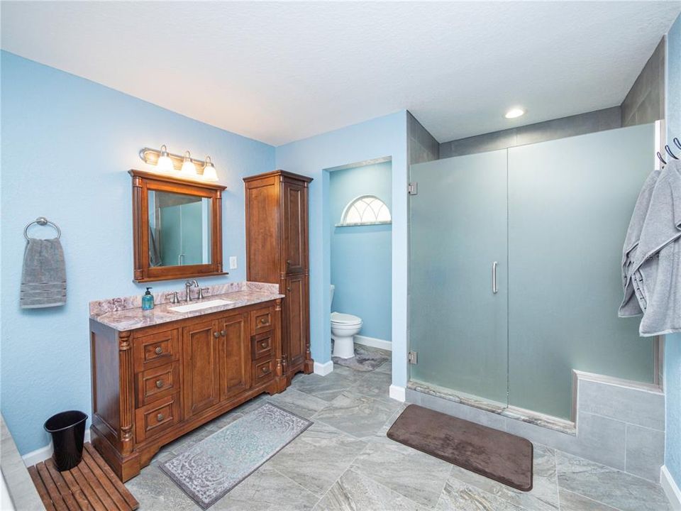最近售出: $480,000 (3 贝兹, 2 浴室, 1950 平方英尺)