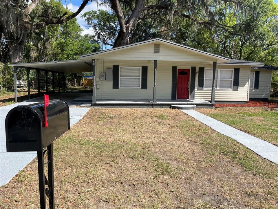 Recently Sold: $199,900 (3 beds, 1 baths, 998 Square Feet)
