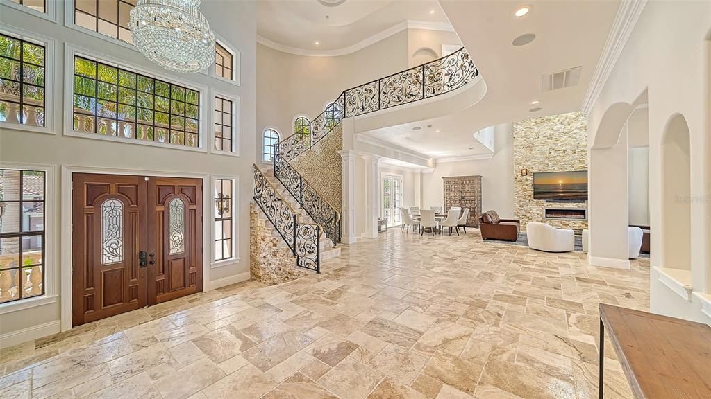 Recently Sold: $4,350,000 (8 beds, 8 baths, 9301 Square Feet)