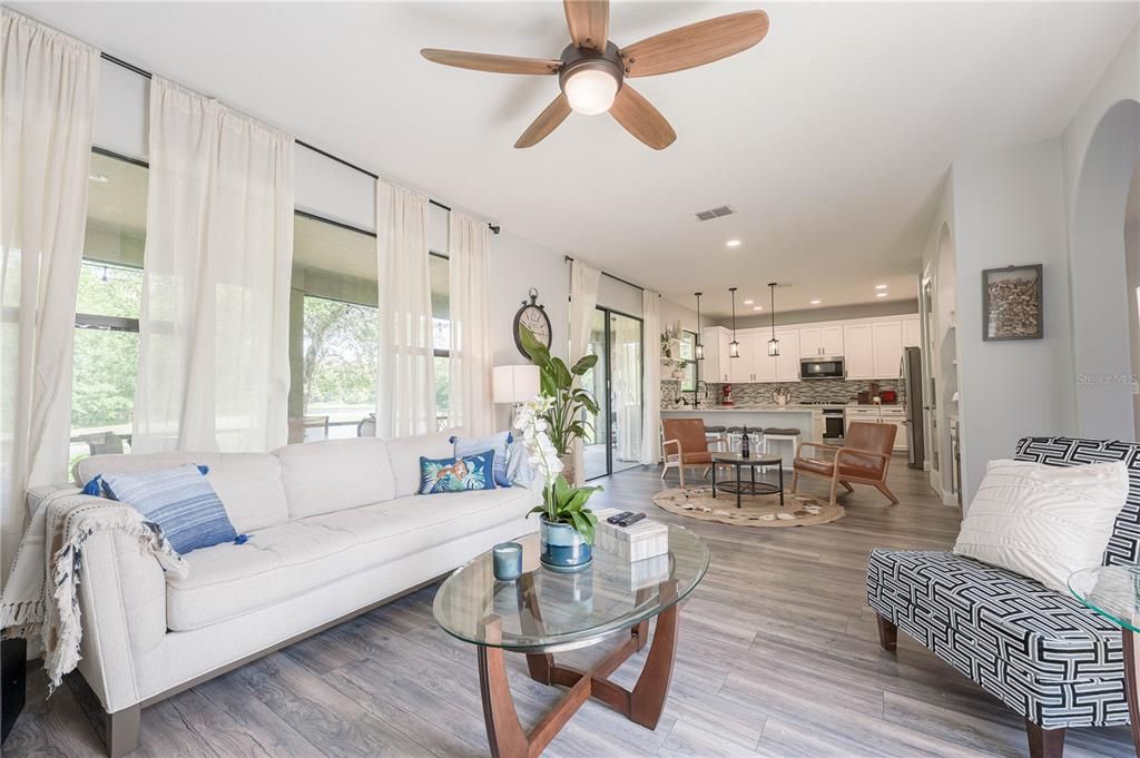 Recently Sold: $700,000 (4 beds, 2 baths, 2996 Square Feet)