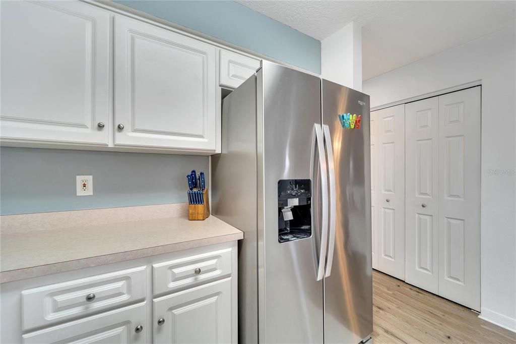 Recently Sold: $289,000 (2 beds, 2 baths, 1142 Square Feet)