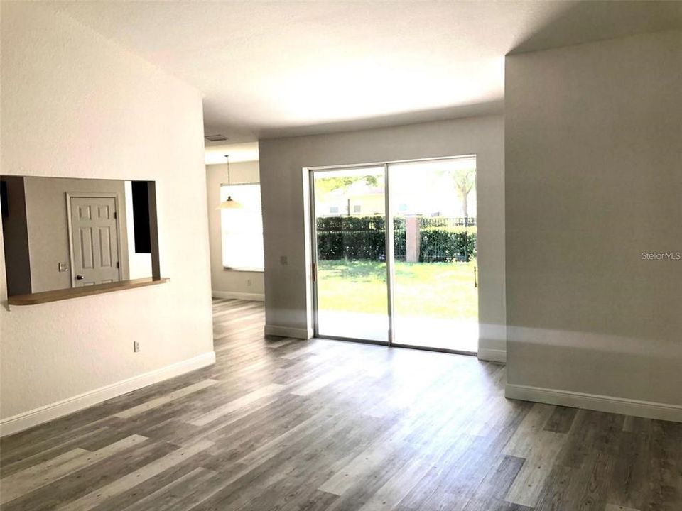 Recently Rented: $1,950 (3 beds, 2 baths, 2039 Square Feet)