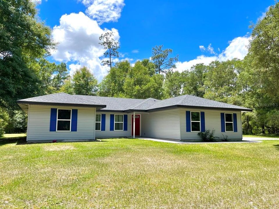 Recently Rented: $6,500 (3 beds, 3 baths, 1521 Square Feet)