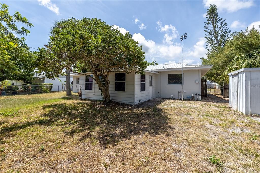 Recently Sold: $230,000 (3 beds, 2 baths, 1286 Square Feet)