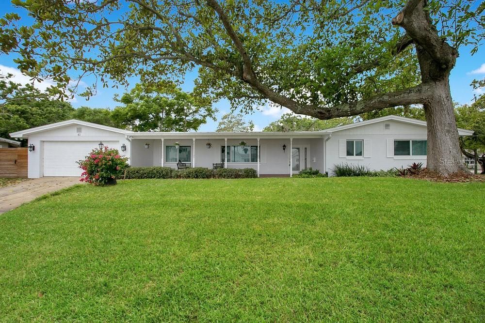 Recently Sold: $620,000 (4 beds, 3 baths, 2450 Square Feet)