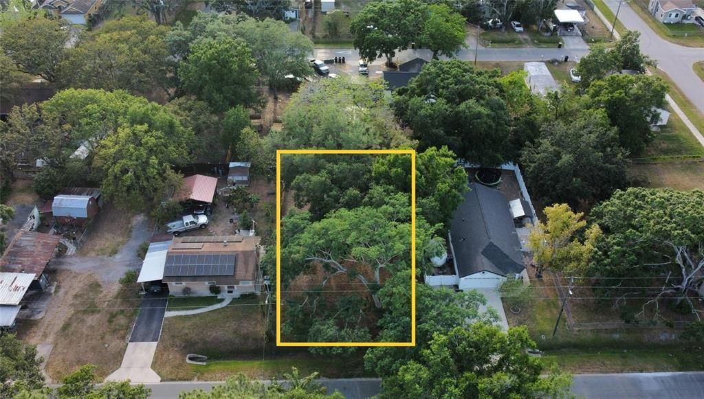 Vendido Recientemente: $80,000 (0.17 acres)