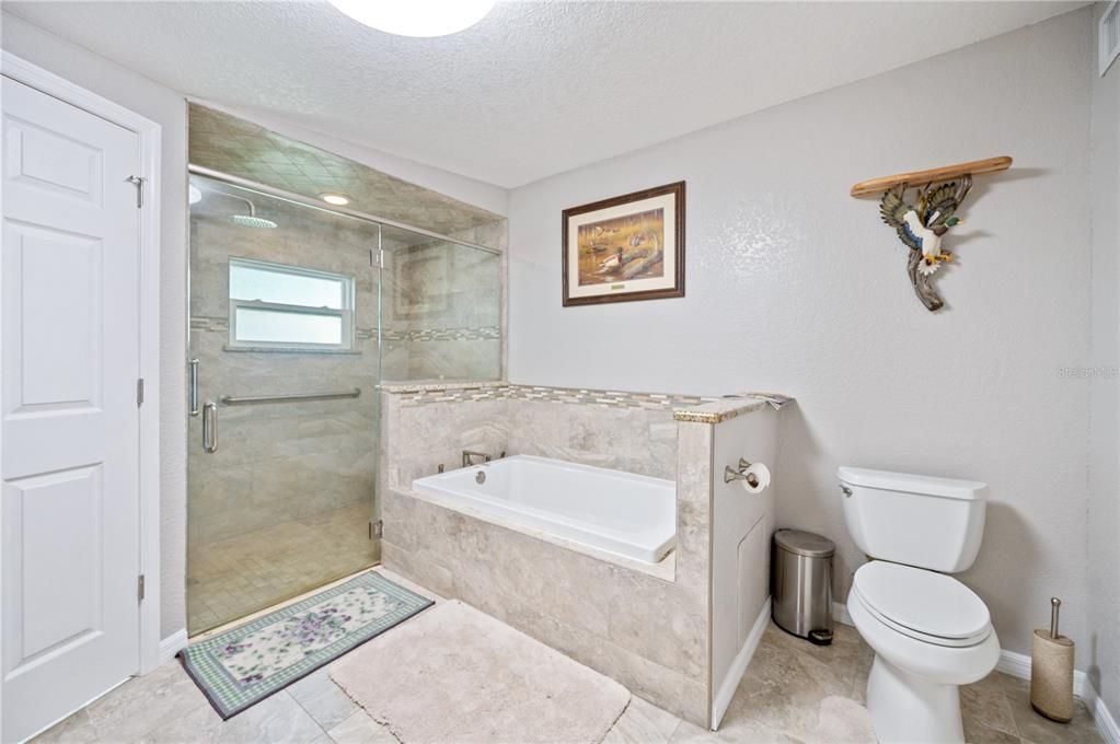 最近售出: $399,900 (3 贝兹, 2 浴室, 1741 平方英尺)