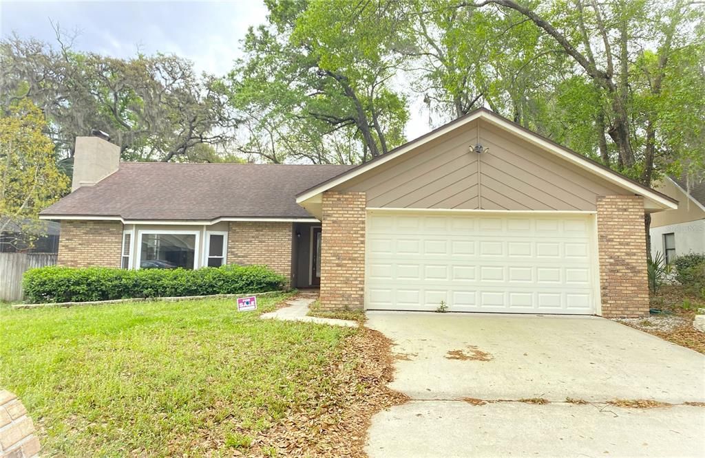 Recently Sold: $270,000 (3 beds, 2 baths, 1861 Square Feet)