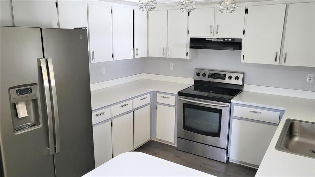 Recently Rented: $1,600 (2 beds, 2 baths, 1105 Square Feet)