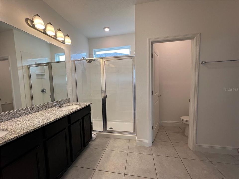 Masterbathroom