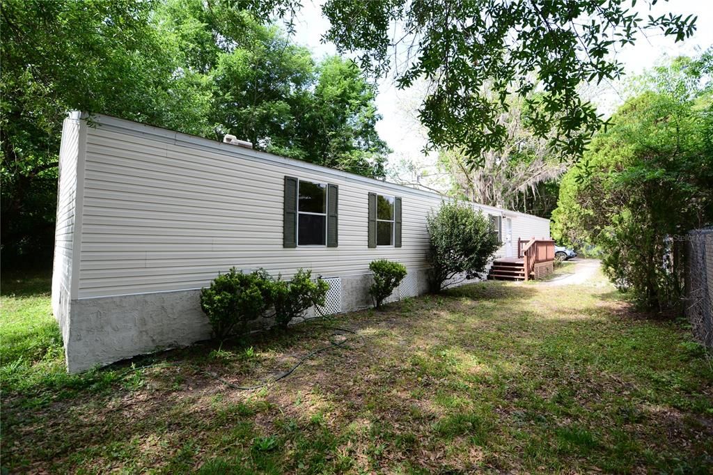 Vendido Recientemente: $125,000 (3 camas, 2 baños, 1216 Pies cuadrados)