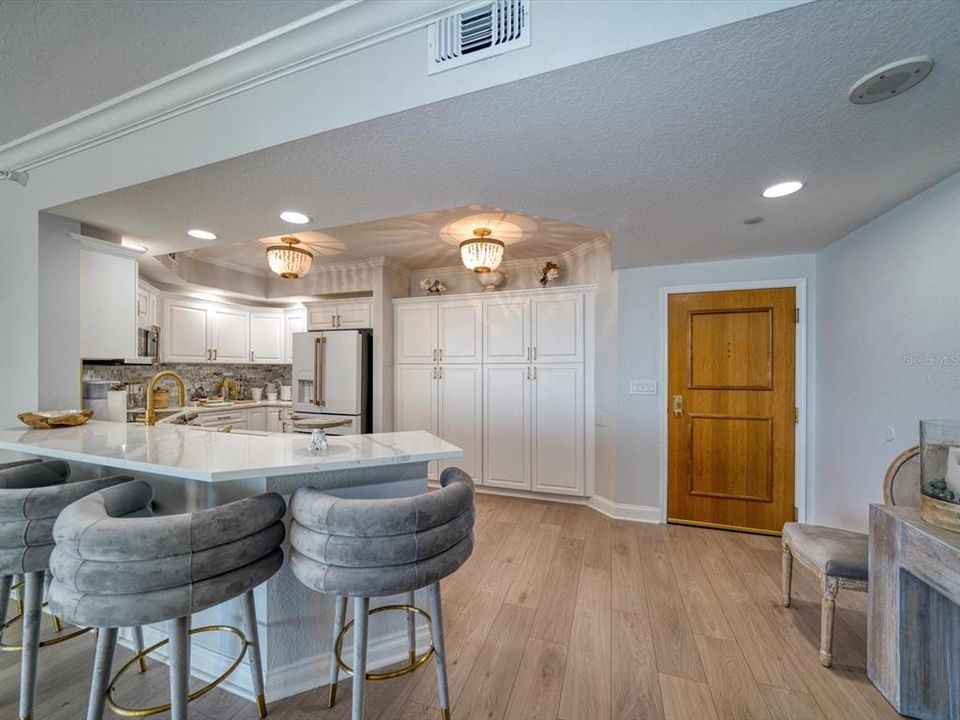 Recently Sold: $1,745,000 (3 beds, 2 baths, 1598 Square Feet)