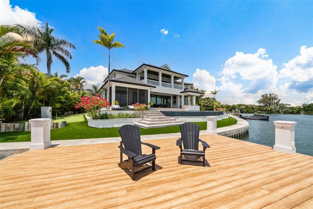 For Sale: $9,995,000 (6 beds, 5 baths, 5921 Square Feet)