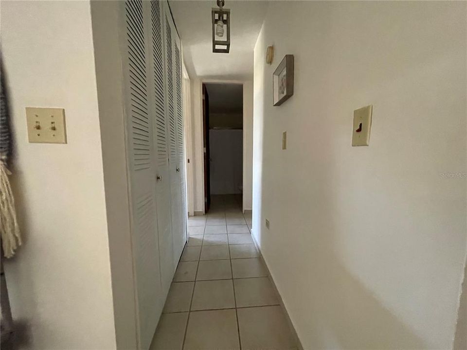 Vendido Recientemente: $239,900 (3 camas, 2 baños, 1217 Pies cuadrados)