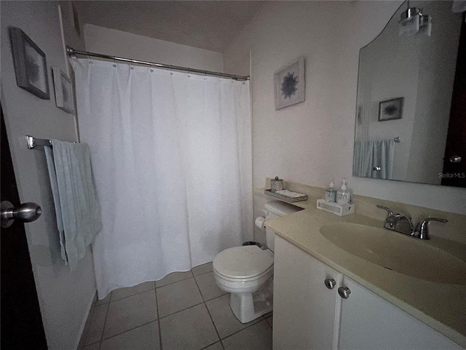 Vendido Recientemente: $239,900 (3 camas, 2 baños, 1217 Pies cuadrados)