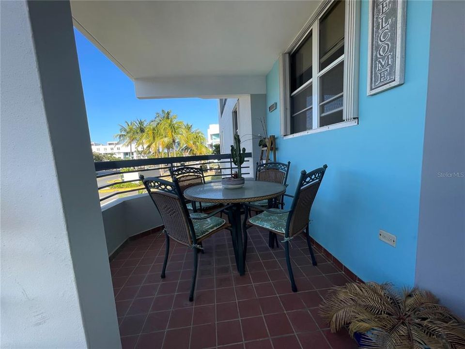 Vendido Recientemente: $239,900 (3 camas, 2 baños, 1217 Pies cuadrados)