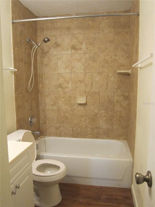 最近租的: $1,200 (2 贝兹, 1 浴室, 786 平方英尺)