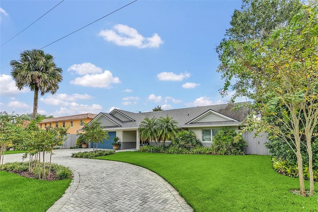 Recently Sold: $859,000 (3 beds, 2 baths, 2347 Square Feet)