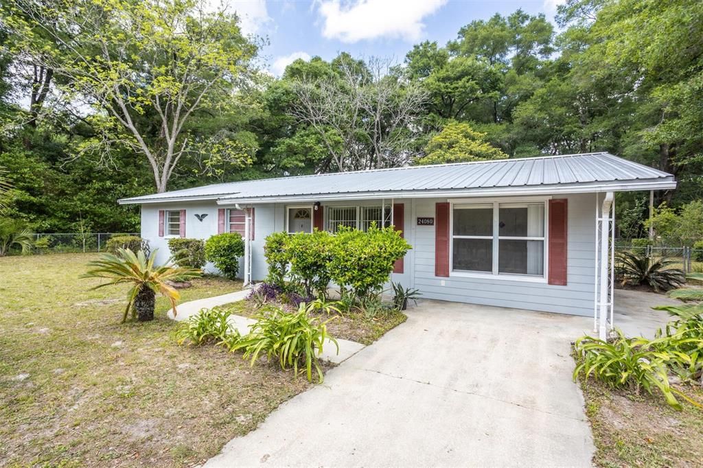 Recently Sold: $232,000 (3 beds, 2 baths, 1201 Square Feet)