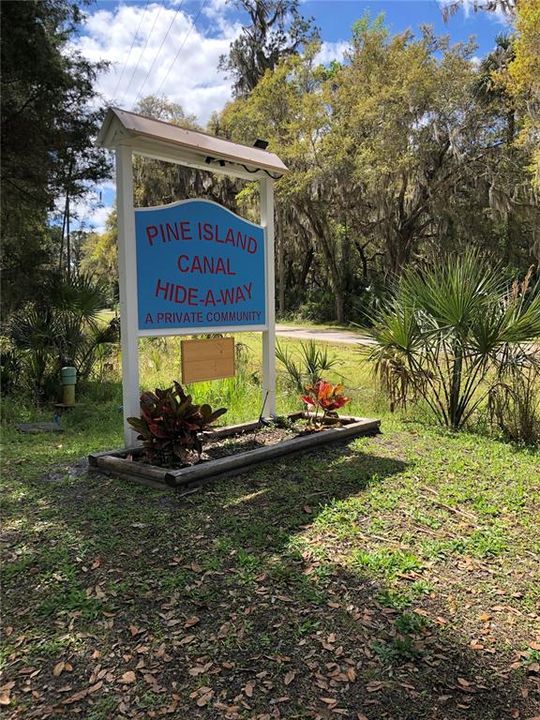Entrance to Pine Island Community