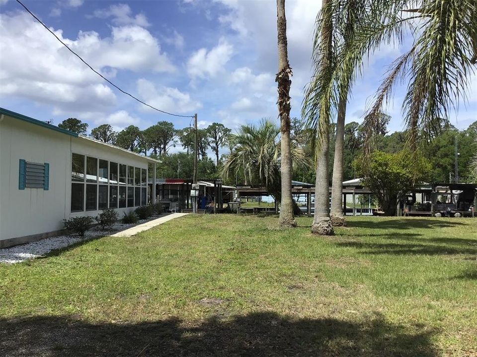 Recently Sold: $245,000 (3 beds, 2 baths, 912 Square Feet)
