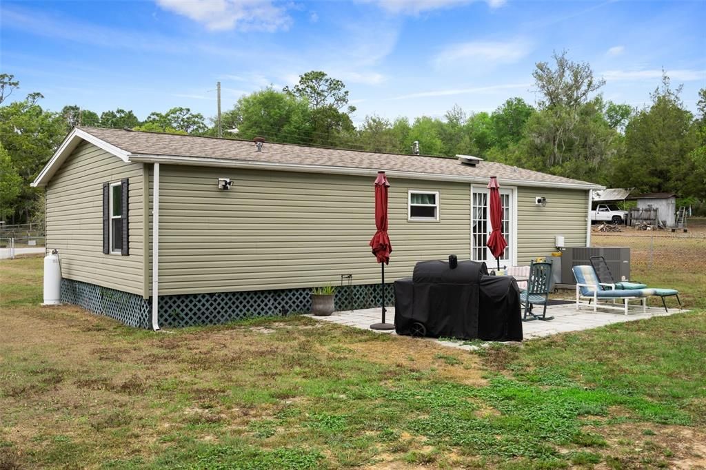 Recently Sold: $145,000 (3 beds, 2 baths, 1040 Square Feet)