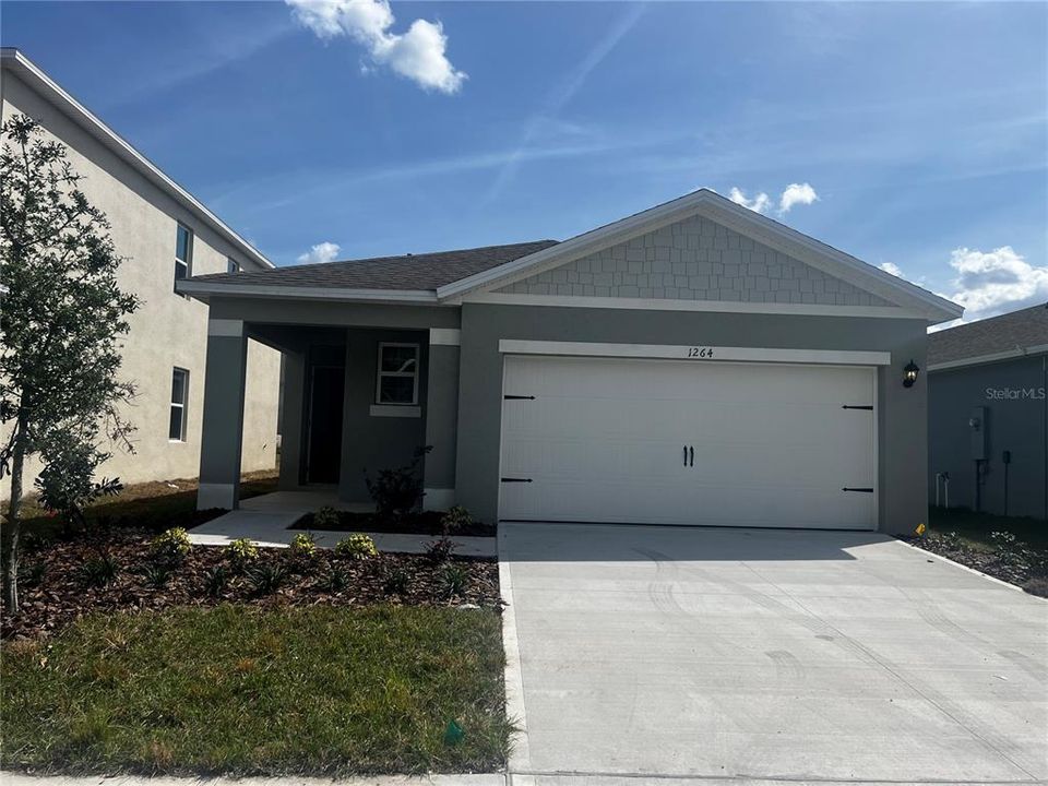 Recently Sold: $324,990 (3 beds, 2 baths, 1614 Square Feet)