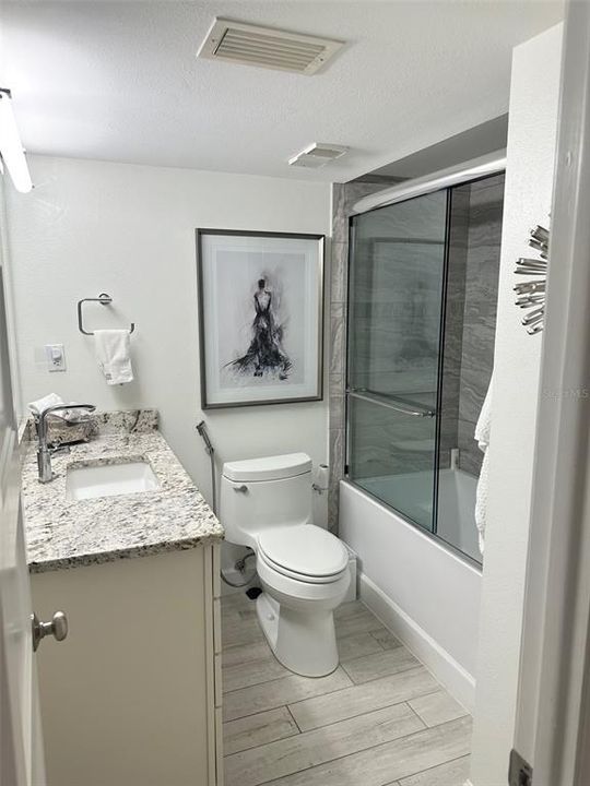В аренду: $5,000 (2 спален, 2 ванн, 1264 Квадратных фут)